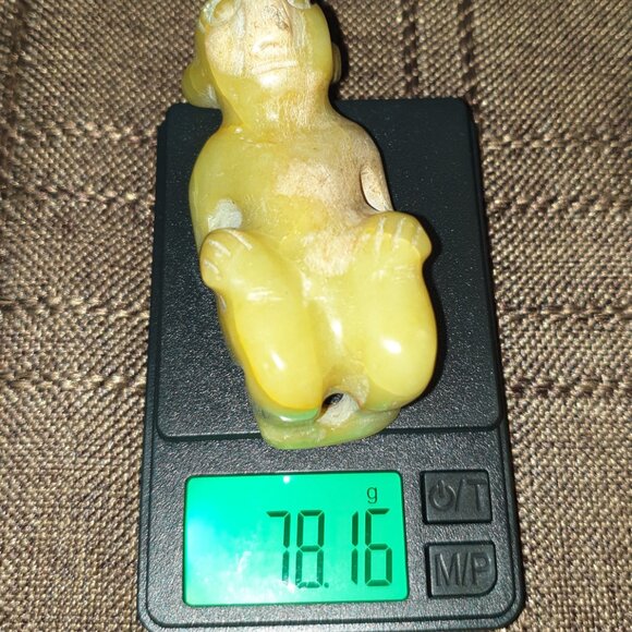 Vintage Hand Carved Genuine Yellow Jade Seated Monk Figurine - Picture 11 of 13